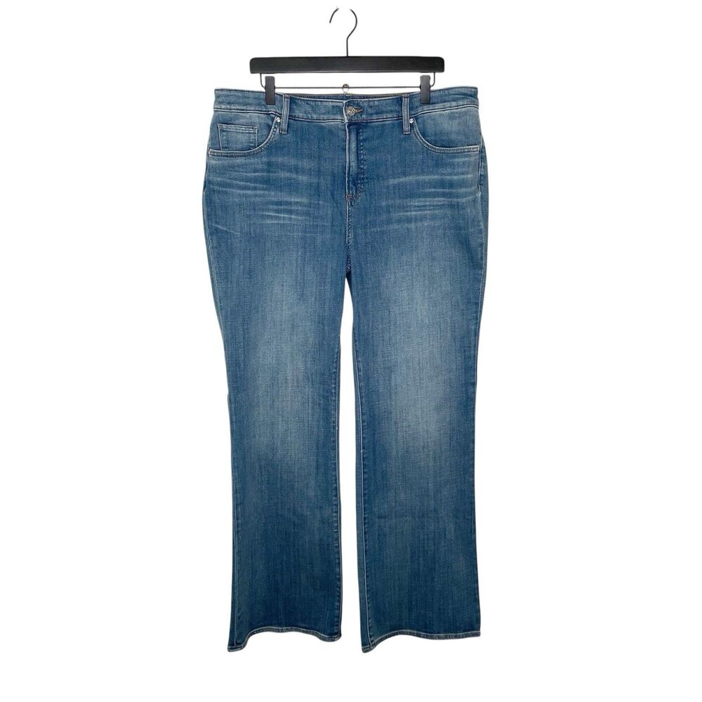 Chico’s Jeans 16R / 3R So Slimming Girlfriend Flare Blue High Rise Stretch NWOT